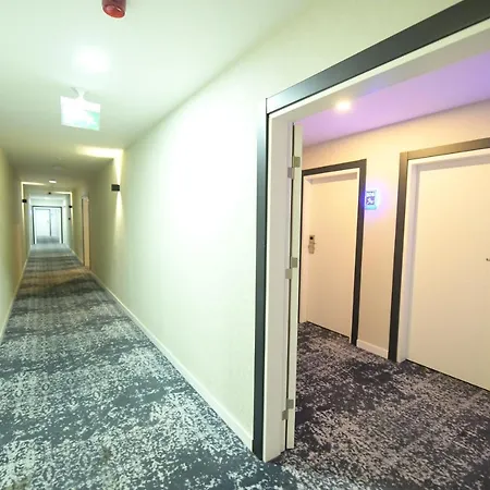 Hotel Sera Nature & 4*